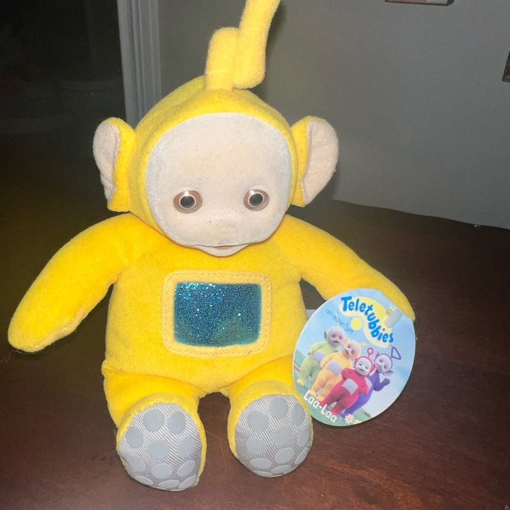 Vintage 1998 Laa-Laa Yellow Teletubbies character. Excellent Condition